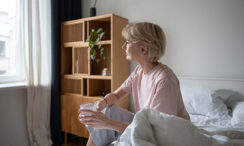 Návaly horka v menopauze: proč vznikají a jak je zvládnout v horkých dnech